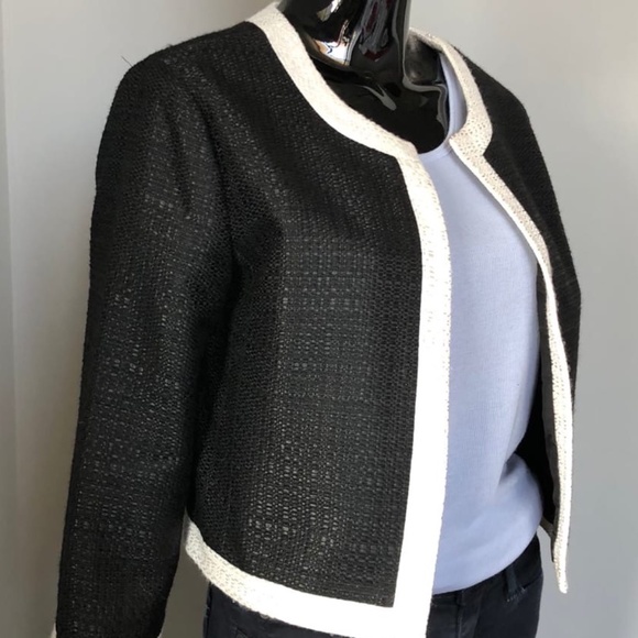 KARL LAGERFELD M MEDIUM BOLERO JACKET BLACK WHITE CROPPED OPEN FRONT BLAZER - Picture 2 of 13